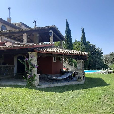 Casalustro Villa Citta Sant'Angelo Ngoại thất bức ảnh