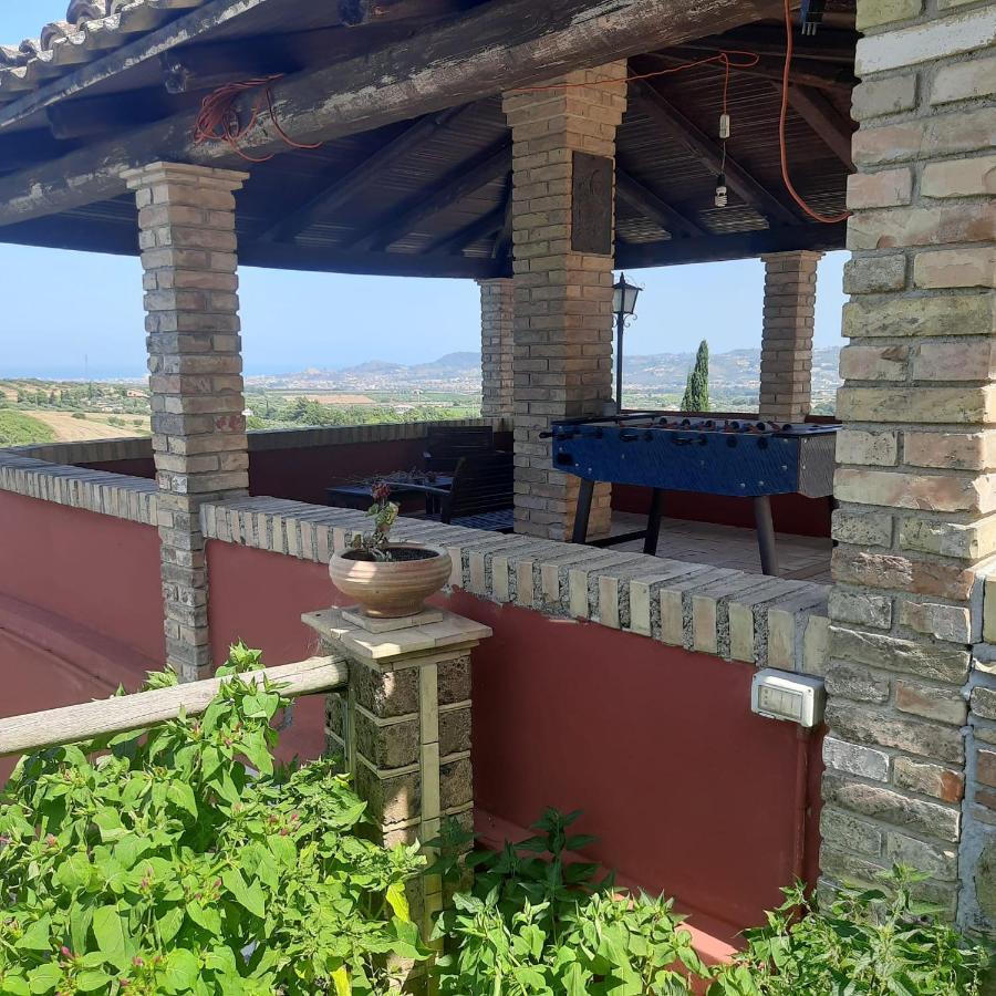 Casalustro Villa Citta Sant'Angelo Ngoại thất bức ảnh